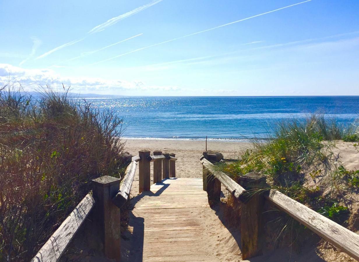 Stunning Beach Front House - Sleeps 6 Pwllheli Exterior foto