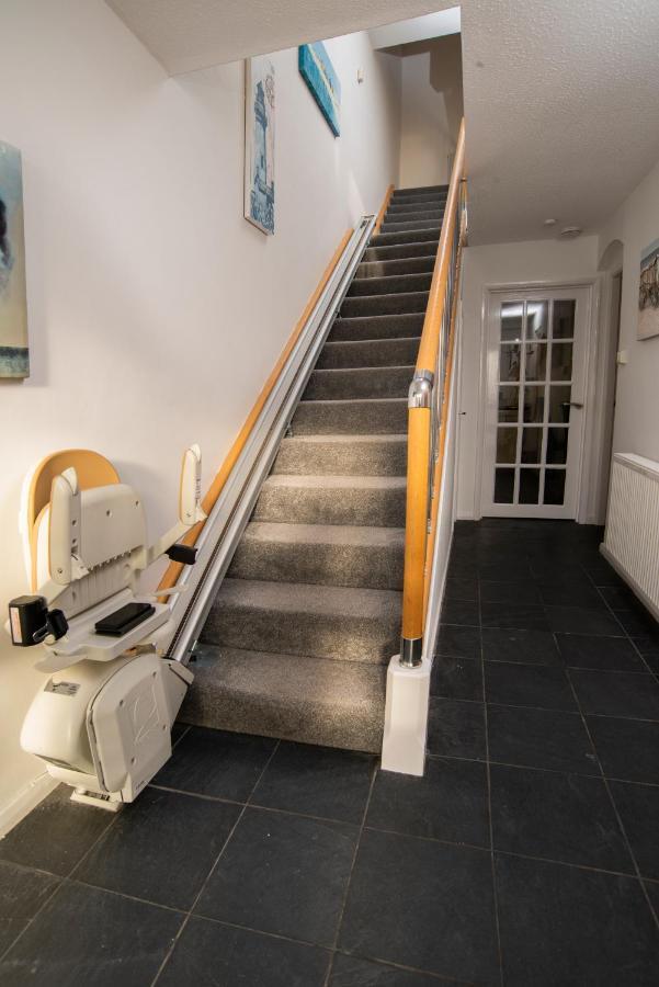 Stunning Beach Front House - Sleeps 6 Pwllheli Exterior foto